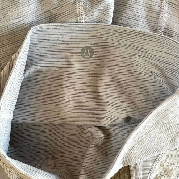 Lululemon Wunder Under Crop Scallop Hem Leggings - Picture 8 of 10